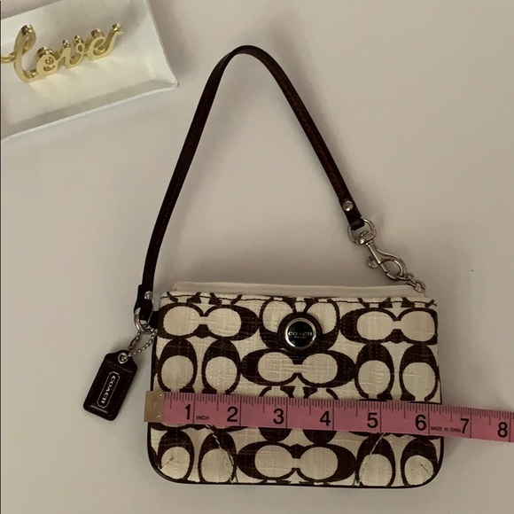Coach | Wristlet - Picture 5 of 6